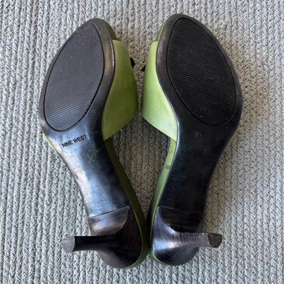 Vintage Nine West Lime Green Satin Rhinestone Buckle Kitten Heels Mules Slides 7 - Picture 8 of 11